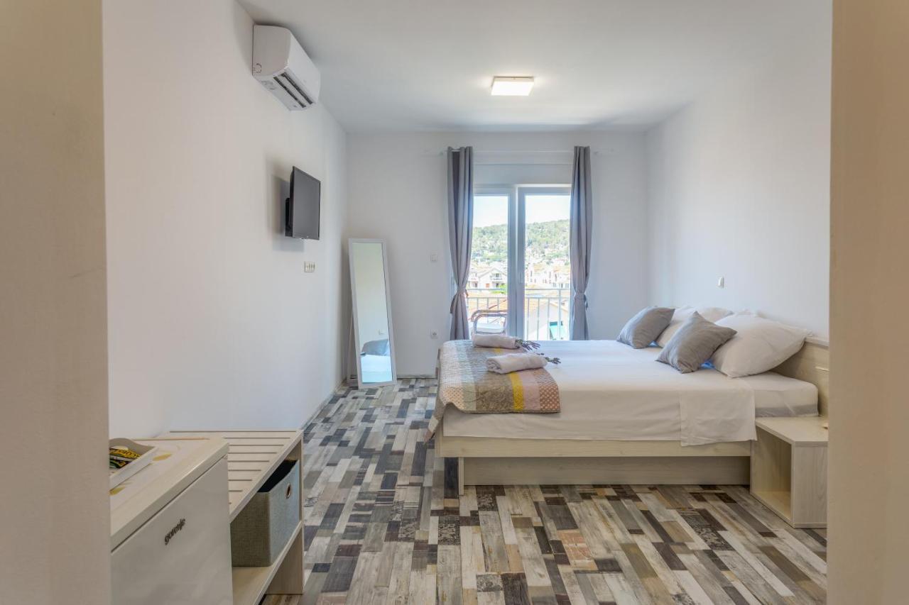 Apartments Luksa - Zf Hvar Hvar Town Exterior foto